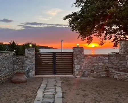 Eva Seaside House